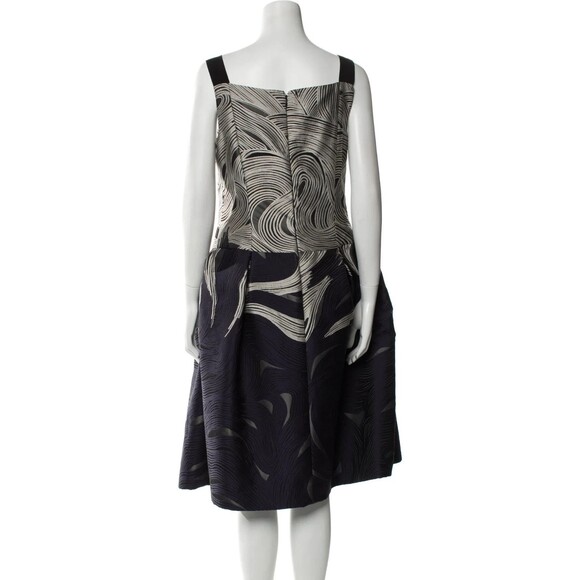 Carolina Herrera Printed Knee-Length Dress Size: L | US 10 - Picture 8 of 8